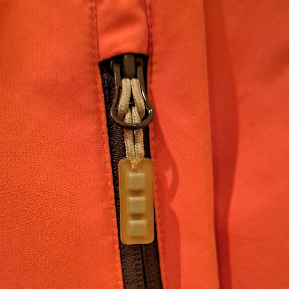 089 - 🧡 Elevate Women's Windbreaker Jacket - Size Medium - Picture 10 of 10